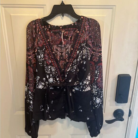 Free People Black and Pink Tie Front Blouse - Picture 3 of 5